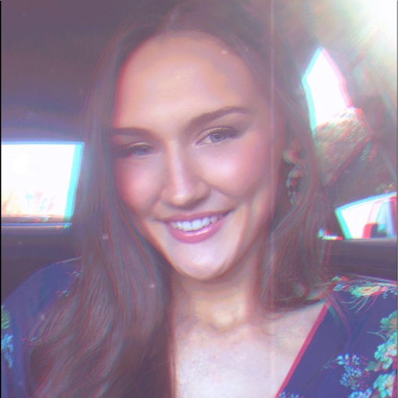 Meet your Posher, Amber - Picture 8 of 8